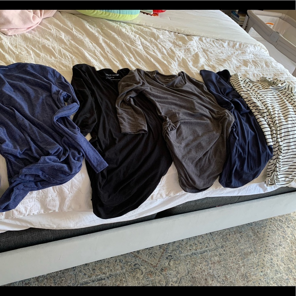 Maternity basics lot - 5x size S 3/4 length shirts with side ruching